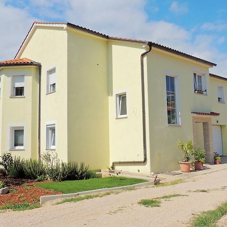 Private Accommodation Kirincic Vrh  外观 照片