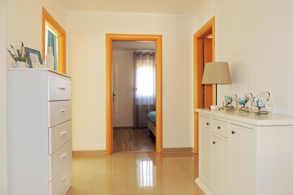 Private Accommodation Kirincic Vrh  外观 照片