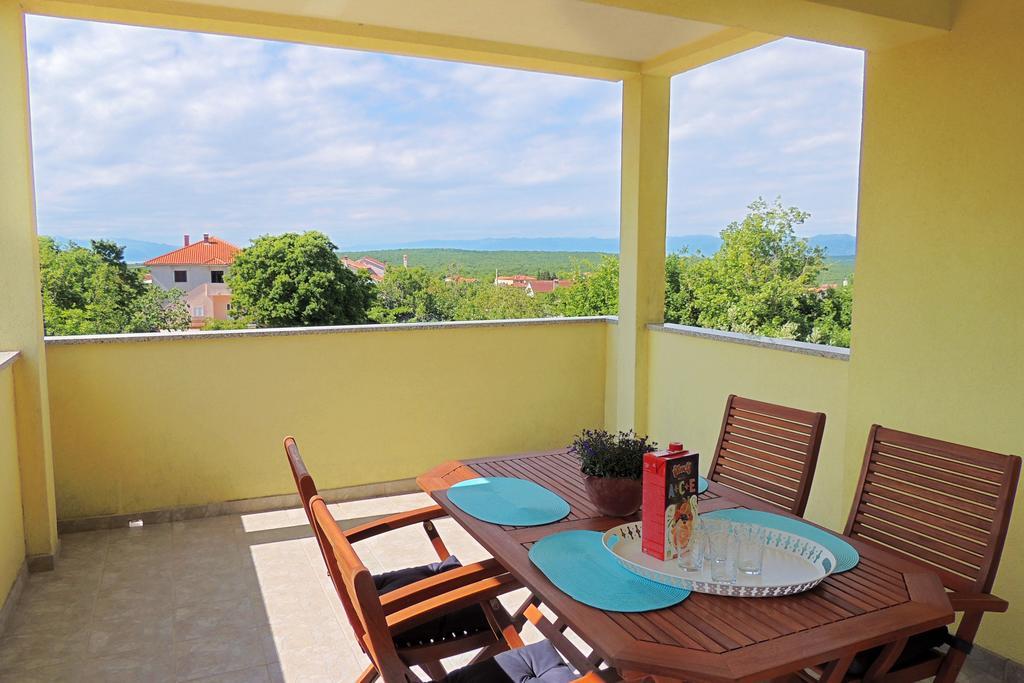 Private Accommodation Kirincic Vrh  外观 照片